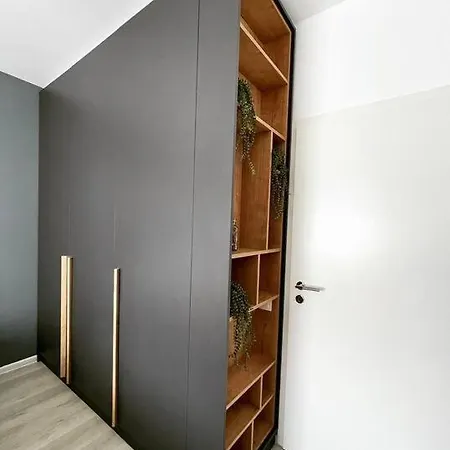Apartamento Minimalist Braşov
